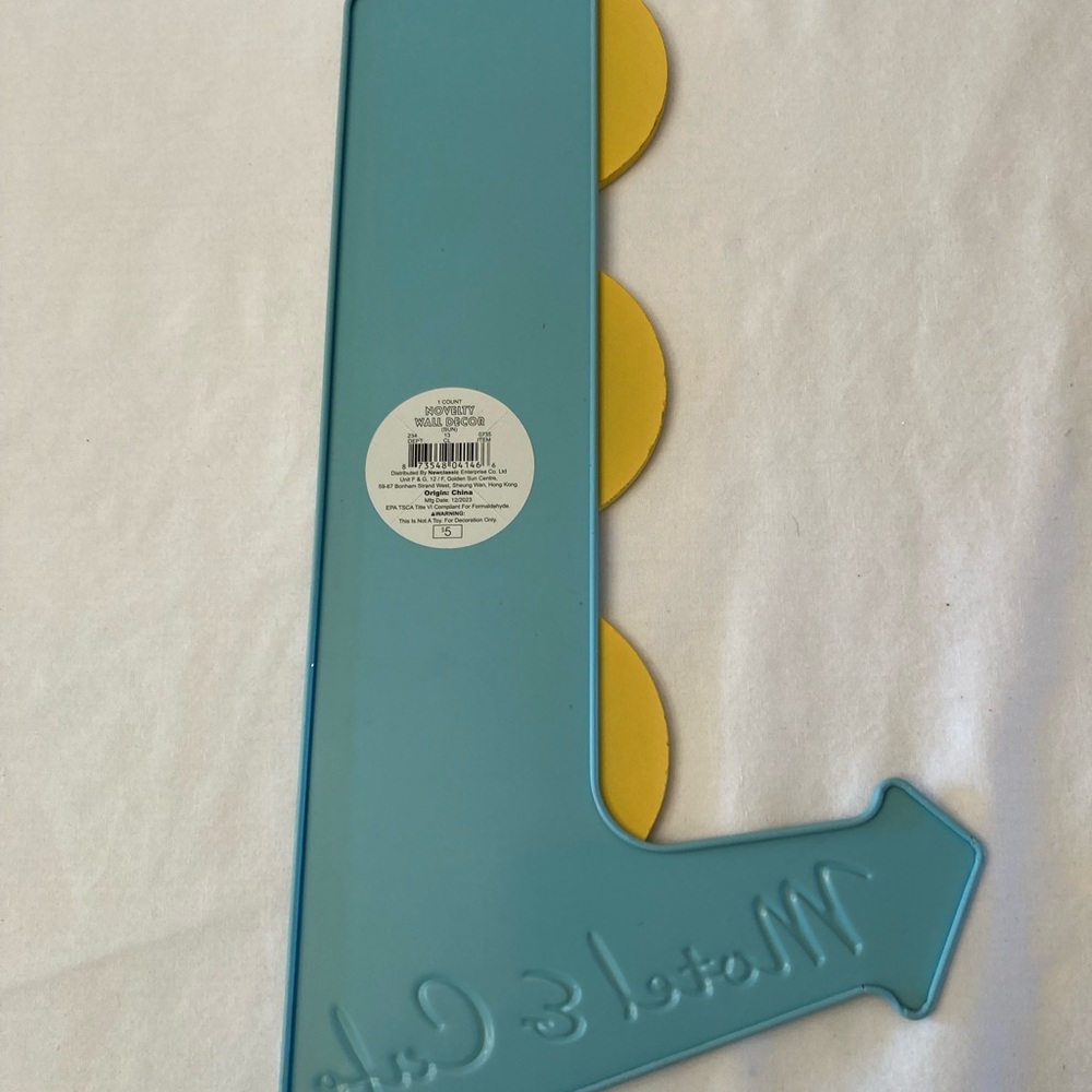 Teal and Yellow Sign Wall Hanging. - Picture 3 of 6